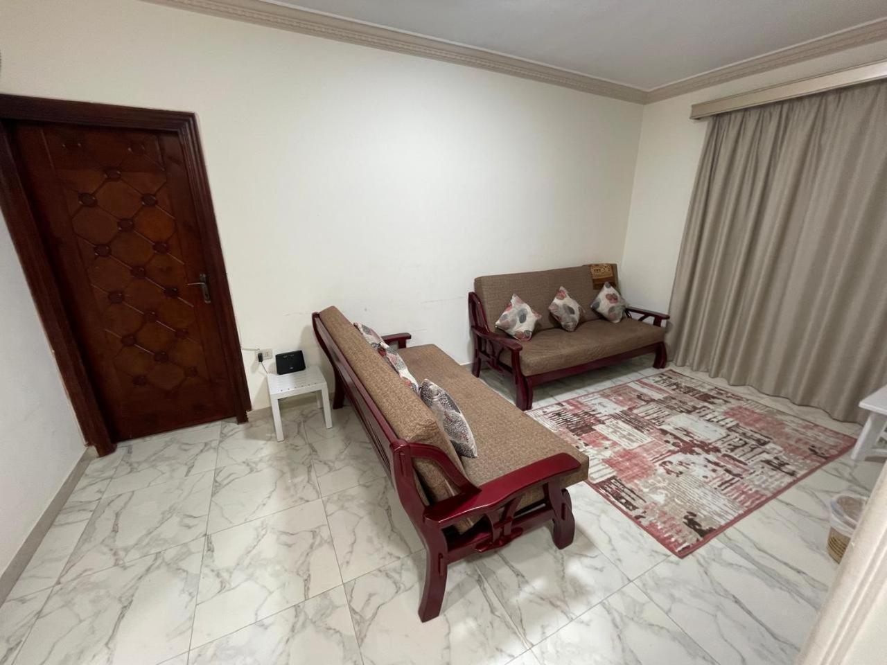 Appartamento Afnan Cairo Airport Esterno foto